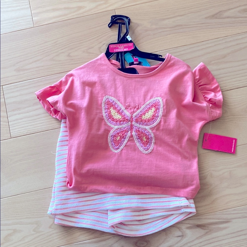 3 Piece Set - Vince Camuto - Size 6x
NWT